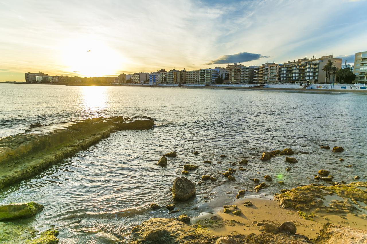 Homely Apartments Playa De Los Locos Torrevieja Kültér fotó